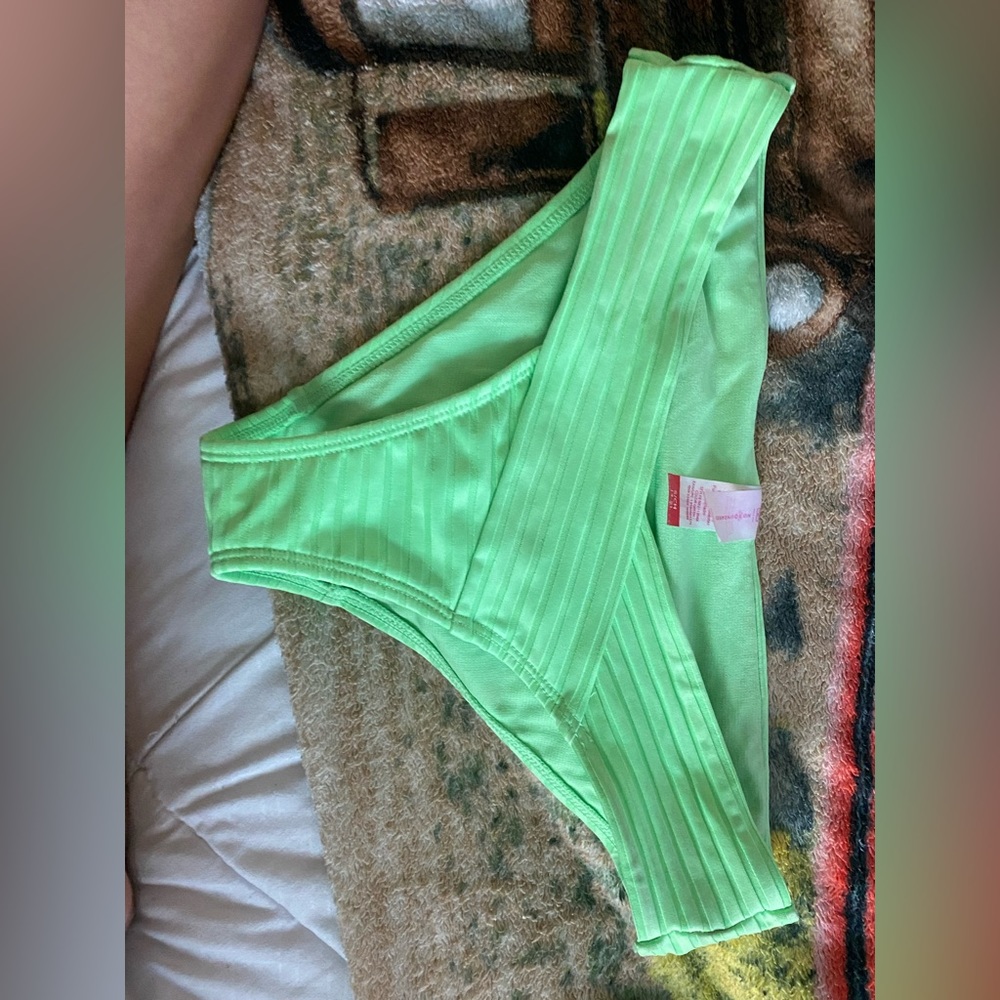 Super cute green swim bottoms
